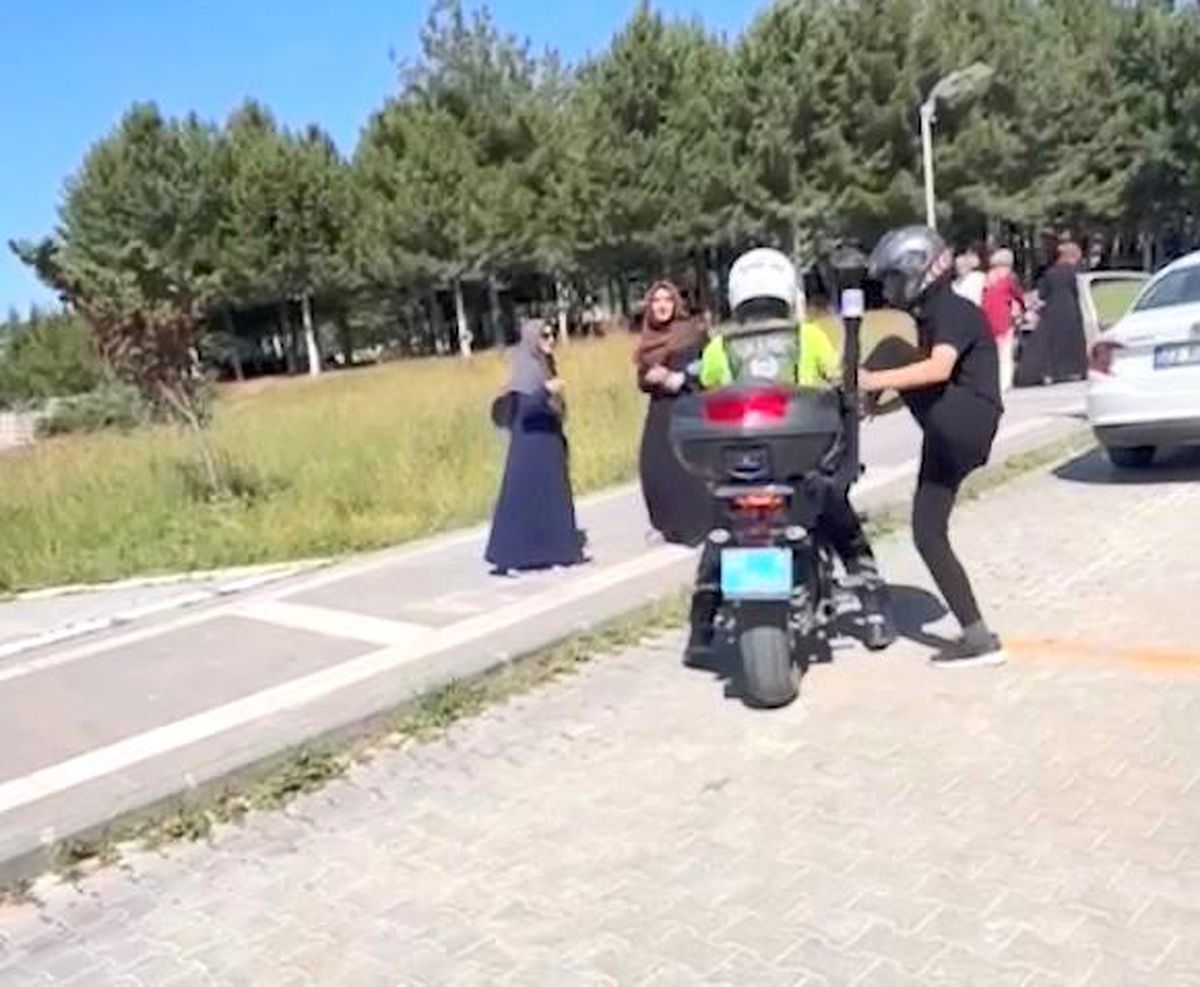 Öğrenciler, polisler tarafından sınava yetiştirildi
