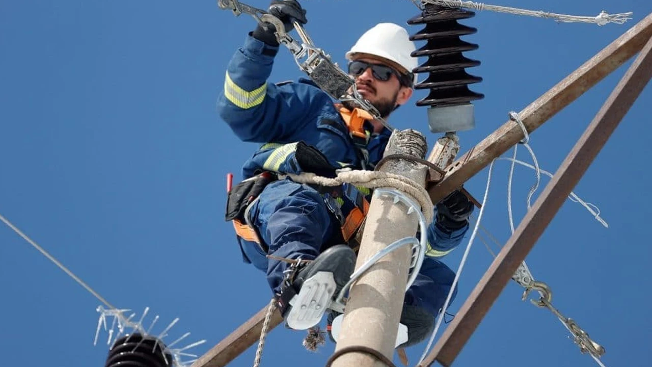 Spot elektrik fiyatları açıklandı: Yarın tavan 4 bin 400TL'yi aşıyor