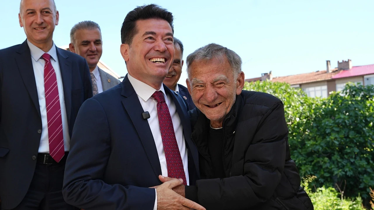 Ortahisar Belediyesi, eski futbolcu Hürrem Bostan’ın evini yeniledi