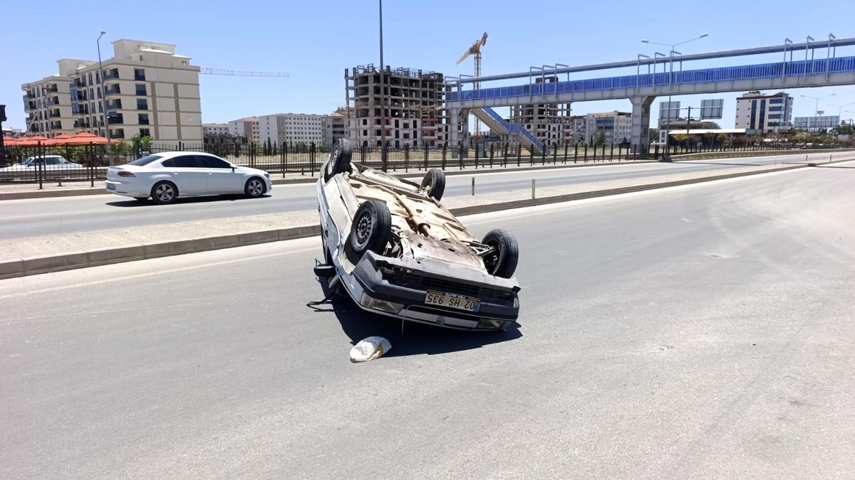 Takla atan otomobilin sürücüsü yaralandı