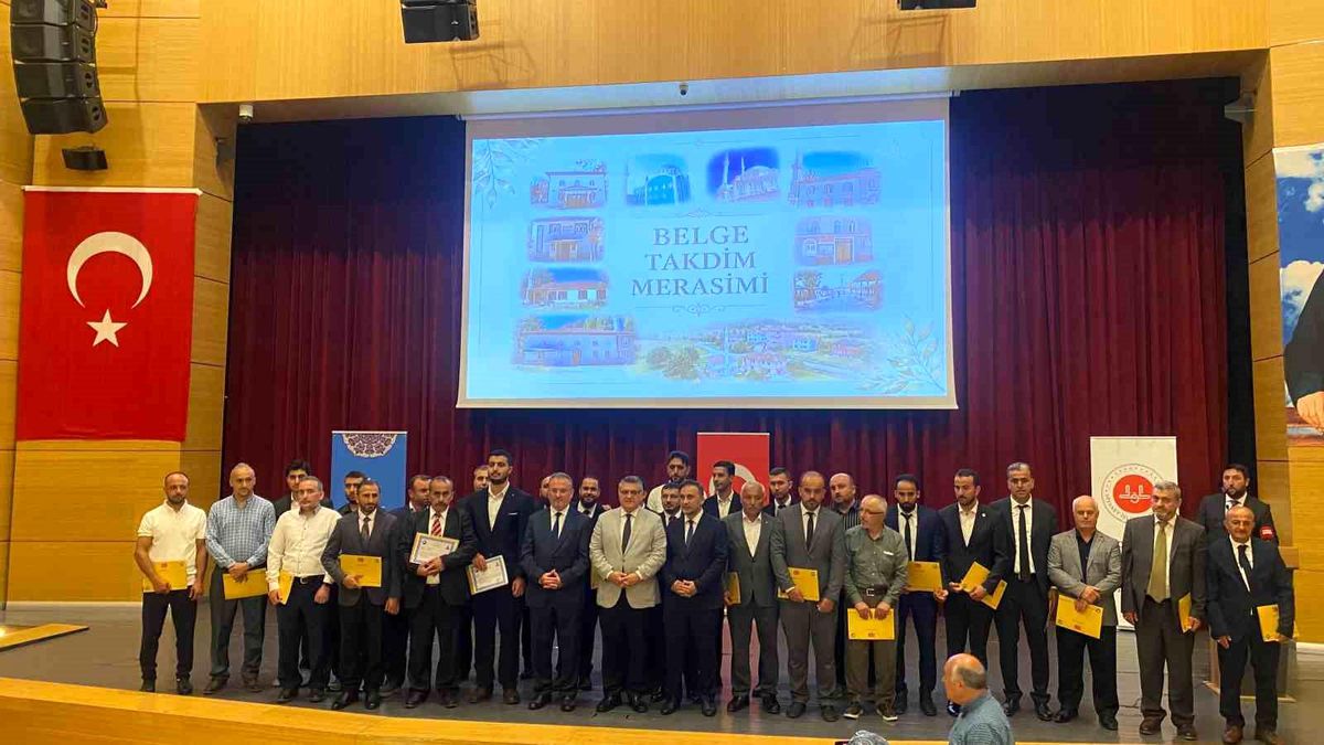 Sinop'ta örnek cami bahçelerine başarı belgesi