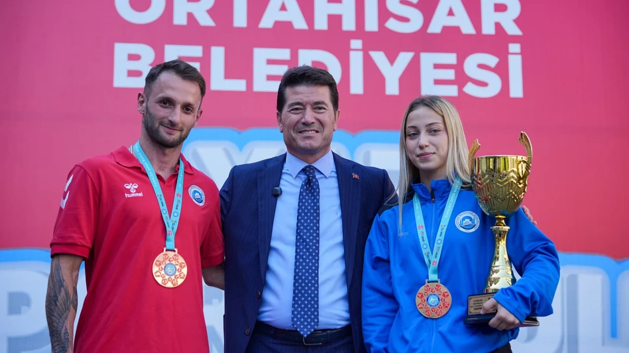 Ortahisar Belediyesi’nin yaz spor okulları büyük bir coşkuyla başladı