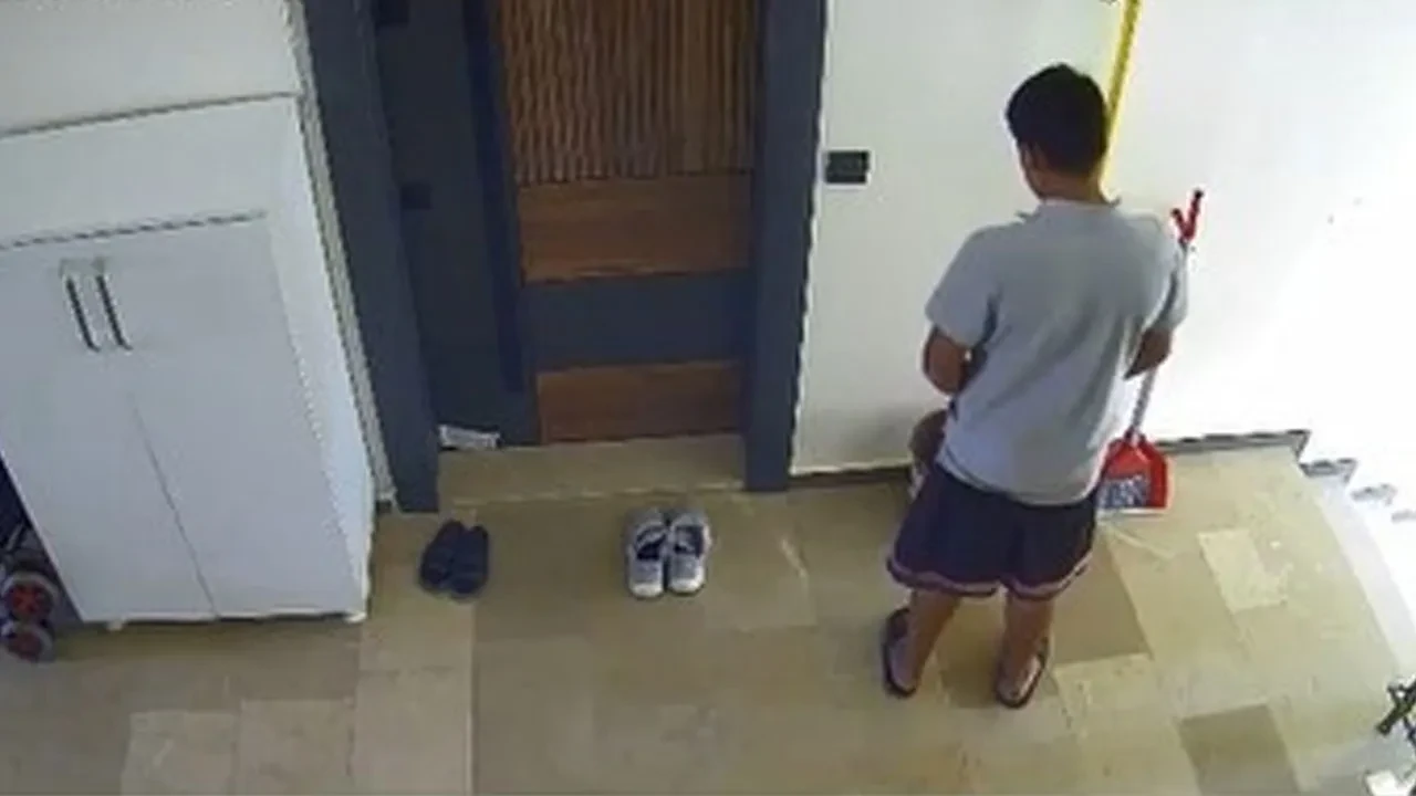Apartmanda iğrenç olay! Çöp kovasına idrarını yaptı