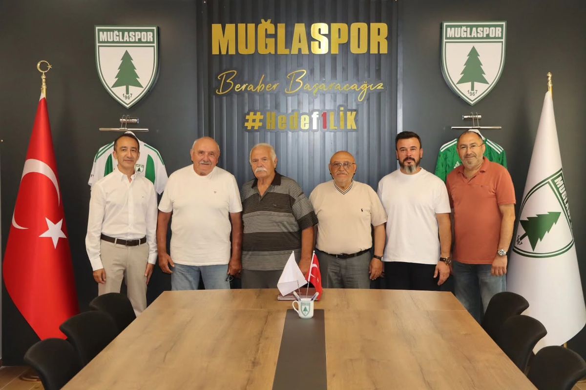 Muğlaspor'un ilk golünü atan Timur Çiçek'ten kulübe ziyaret