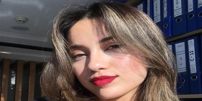 Otomobilin çarptığı avukat, cübbesi ile son yolculuğuna uğurlandı