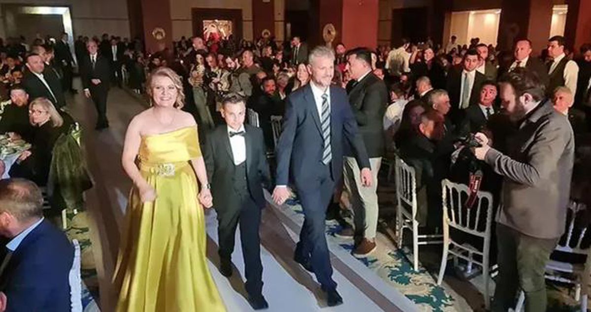 İzmit Belediye Başkanı Fatma Kaplan Hürriyet'in eşi Murat Hürriyet kimdir? Murat Hürriyet kaç yaşında, nereli, ne iş yap..