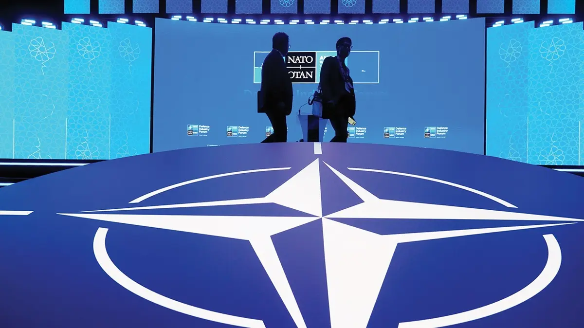 NATO karargahında kadın casus alarmı