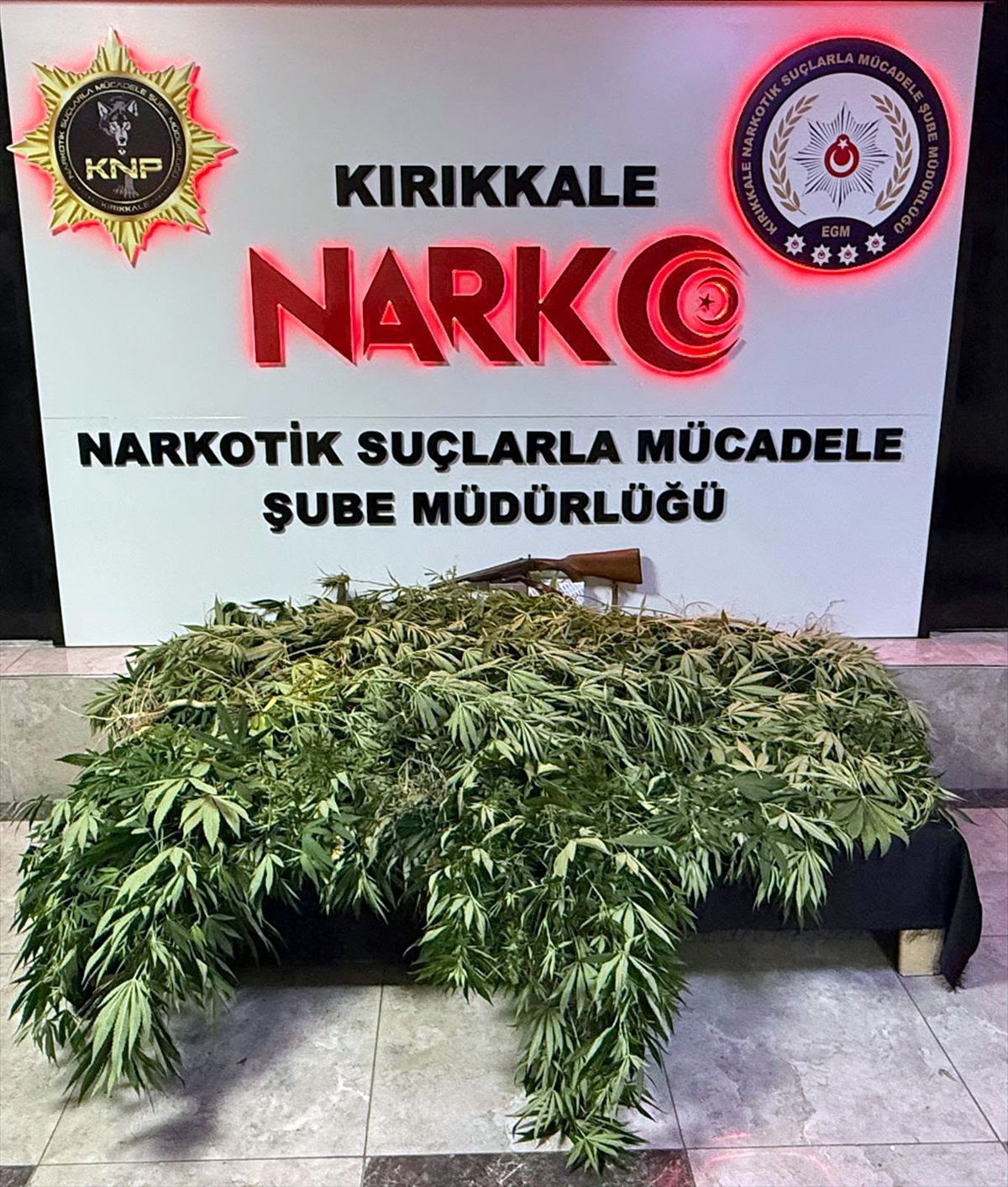 Kırıkkale'deki uyuşturucu operasyonunda 2 zanlı yakalandı
