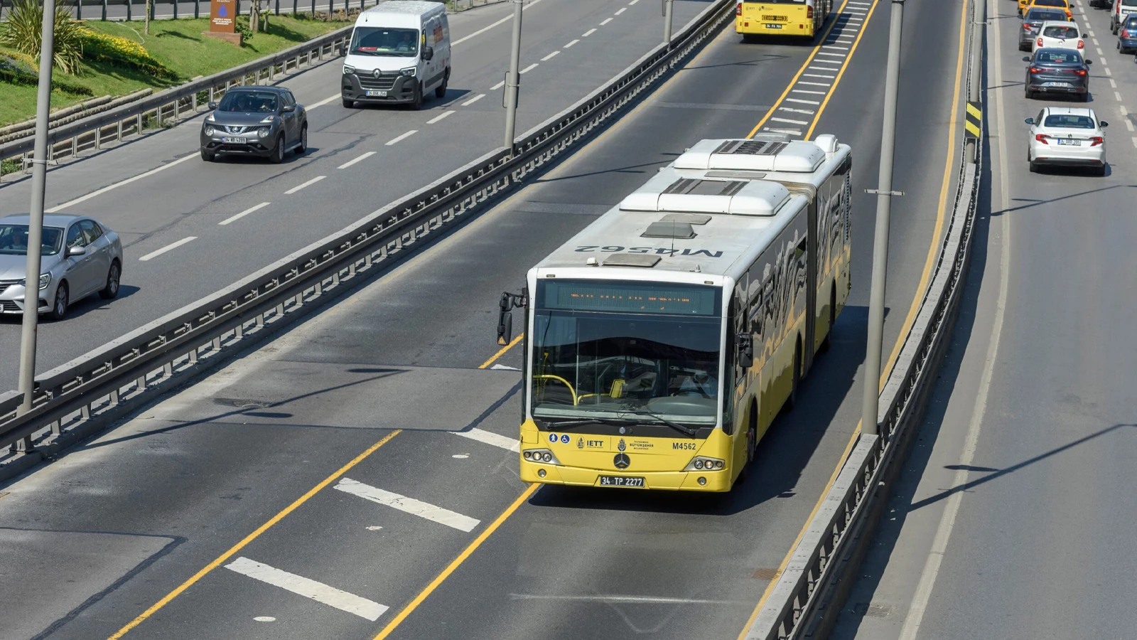 İstanbul'da toplu ulaşıma yüzde 10 zam!