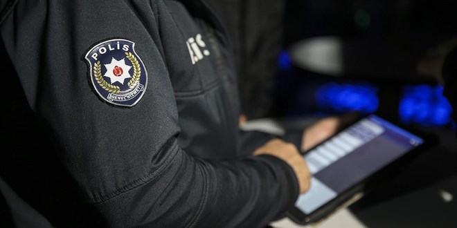 Trafikte makas atan ehliyetsiz sürücüye 170 bin lira ceza kesildi