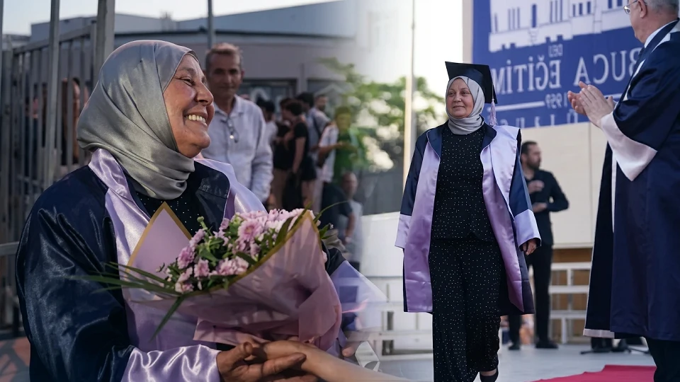 57 yaşındaki kadın 38 yıl sonra döndüğü üniversitede birinci oldu | EĞİTİM HABERLERİ