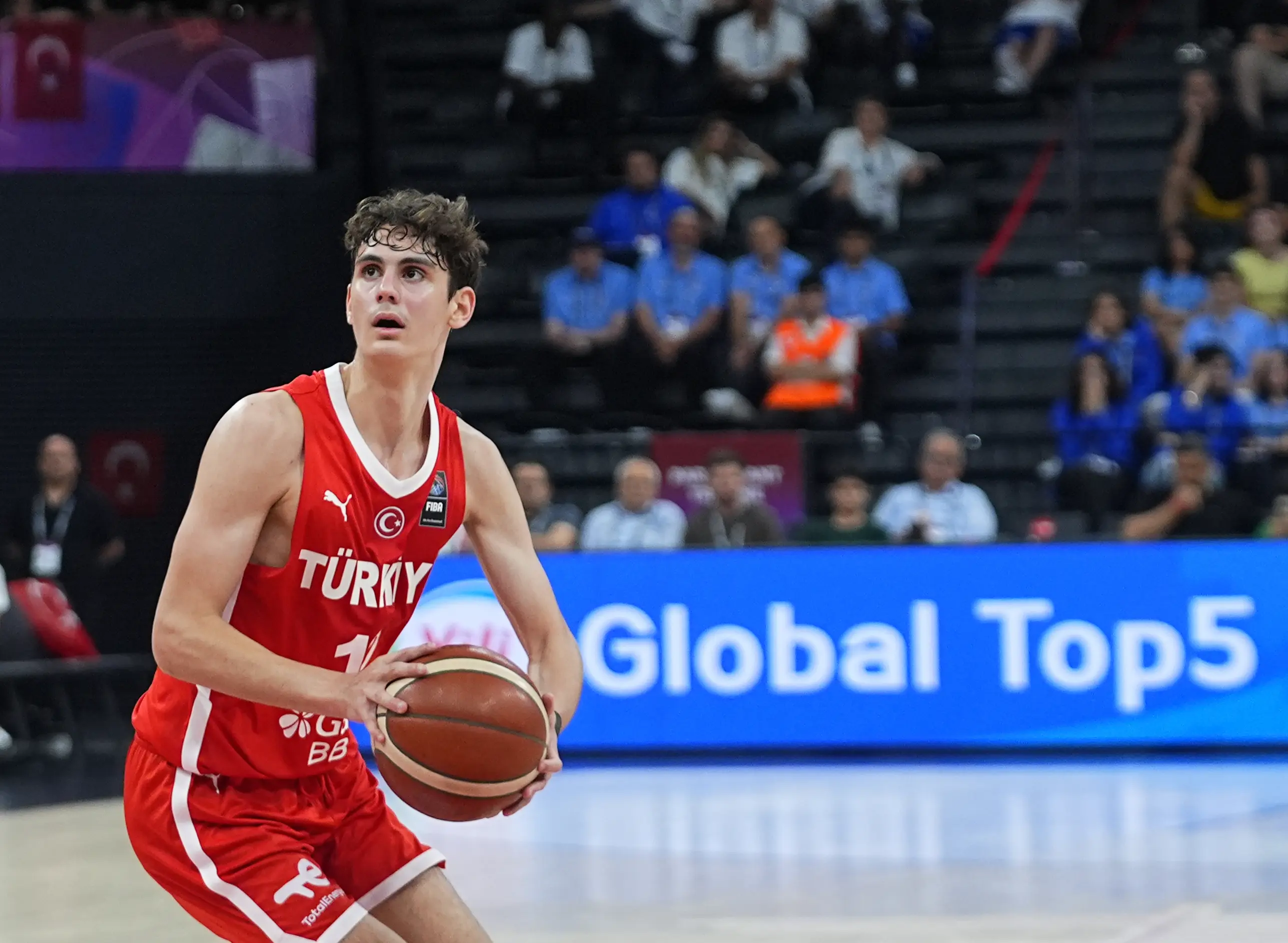 Ömer Kutluay tarihe geçti! Türk basketbolunda bir ilki başardı...