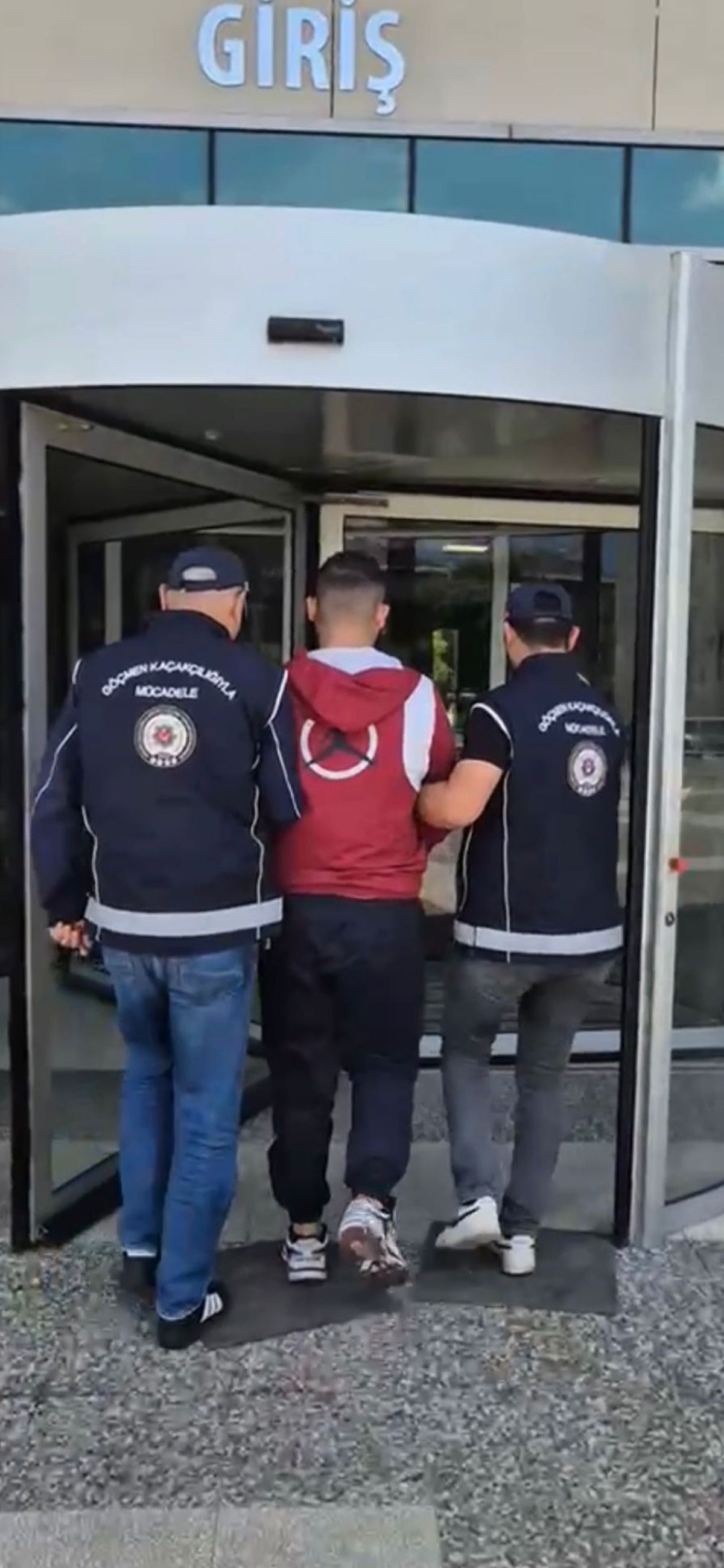 Bolu'da göçmen kaçakçılığı operasyonu; 1 tutuklama
