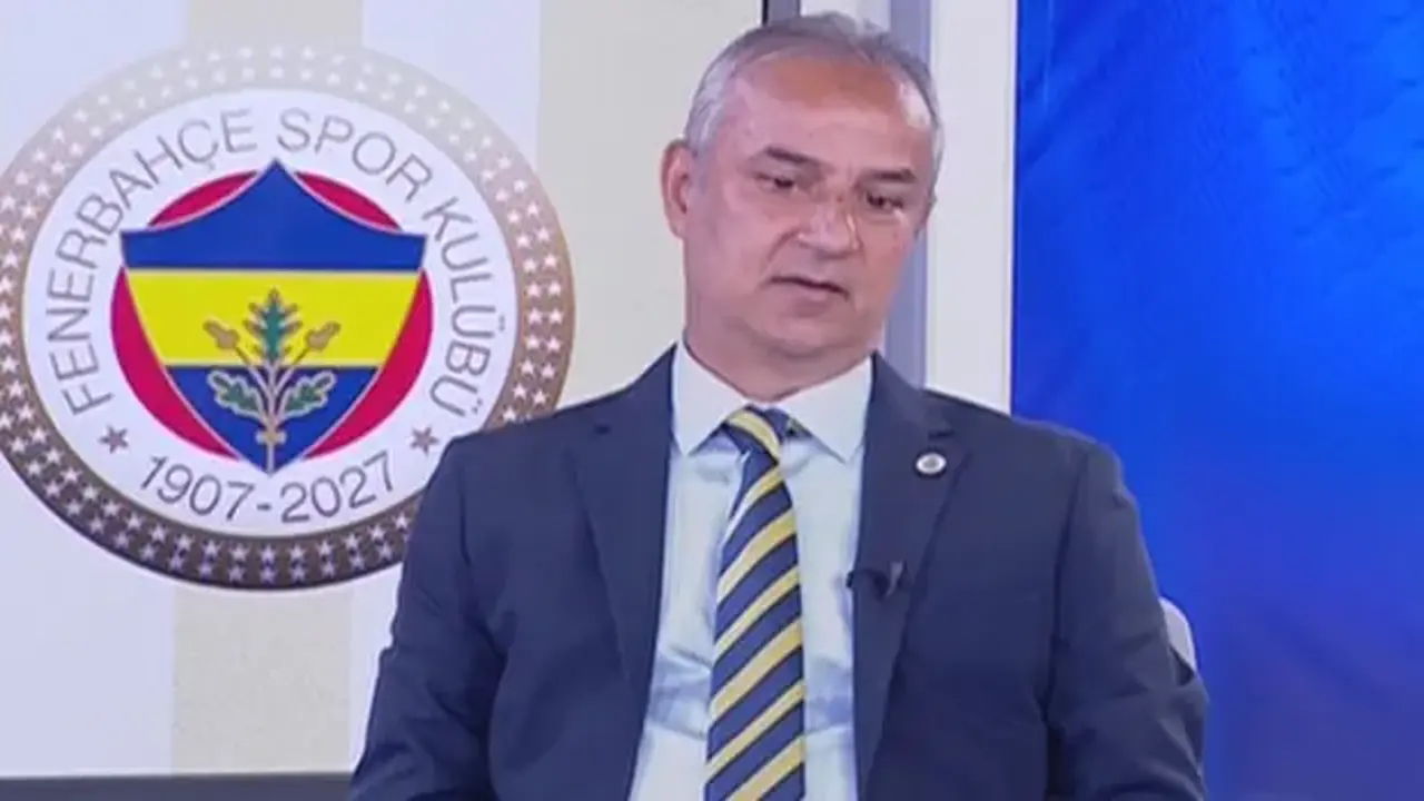 Fenerbahçe'nin yeni teknik direktörü belli oldu! Dirk Kuyt yardımcısı olacak