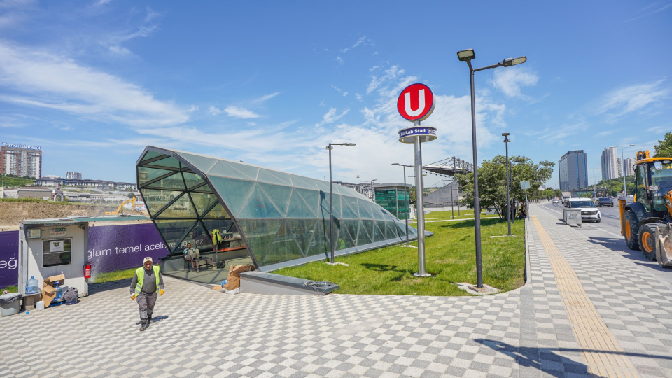Türkiye'nin en uzun metro ringi tamamlandı
