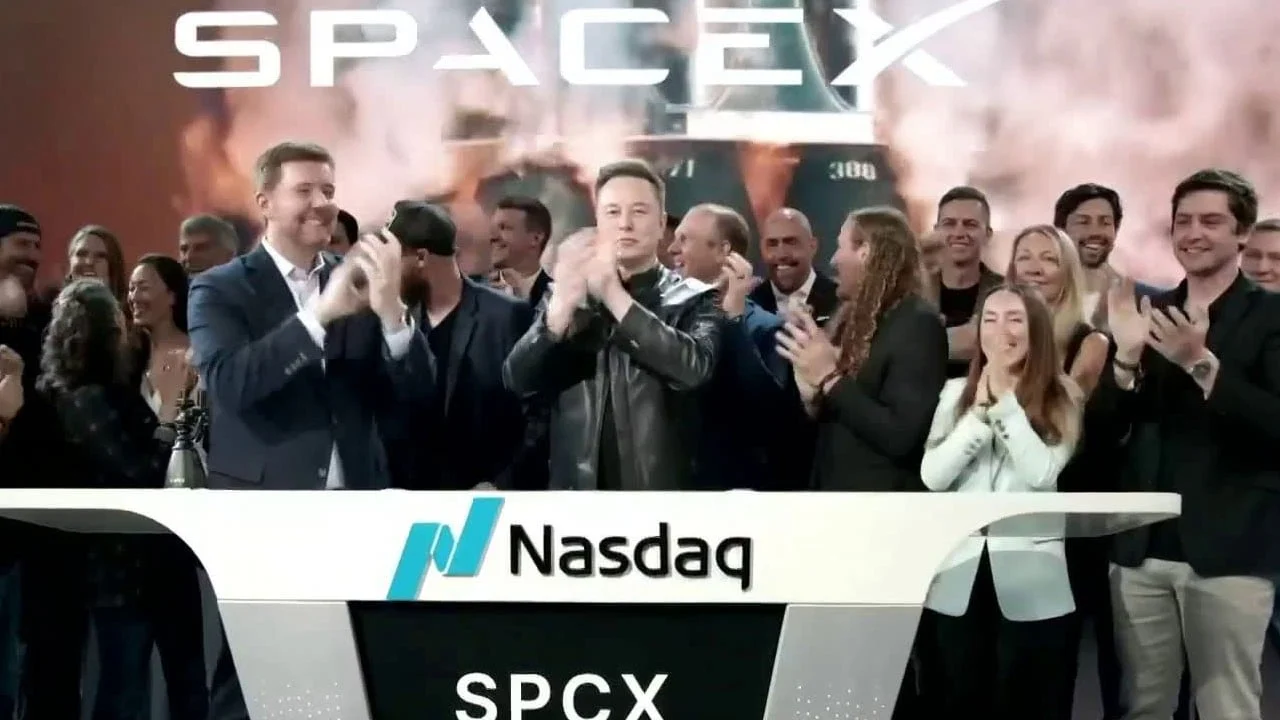 ABD’de SpaceX çılgınlığı: Daha ilk dakikada 2 trilyon doları aştı