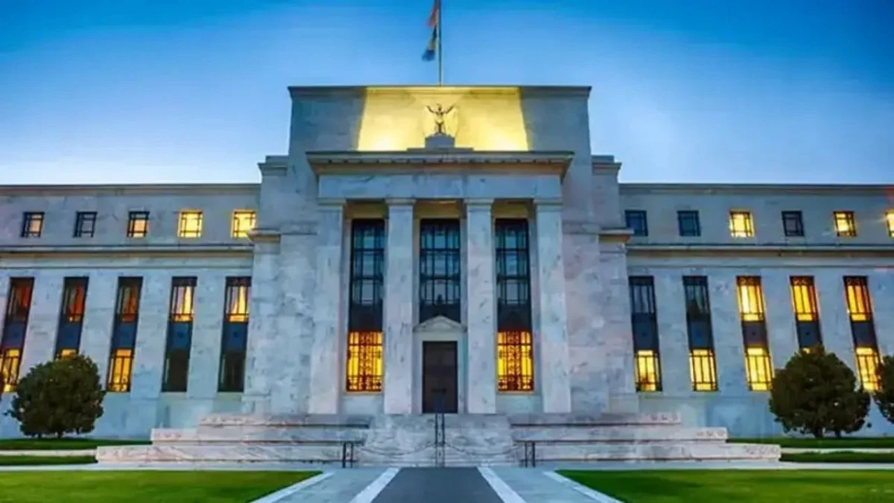 Fed, yeni dönemin ilk faiz kararını açıkladı