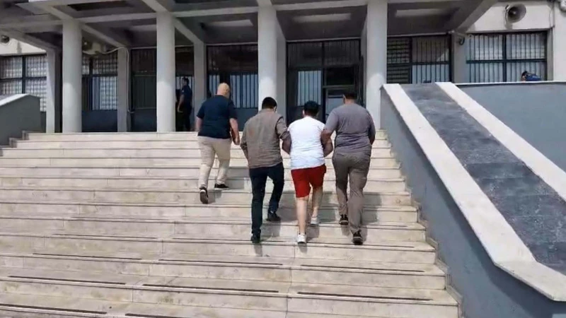 Aydın'da 131 yıl hapis cezasıyla aranan suça sürüklenen çocuk yakalandı