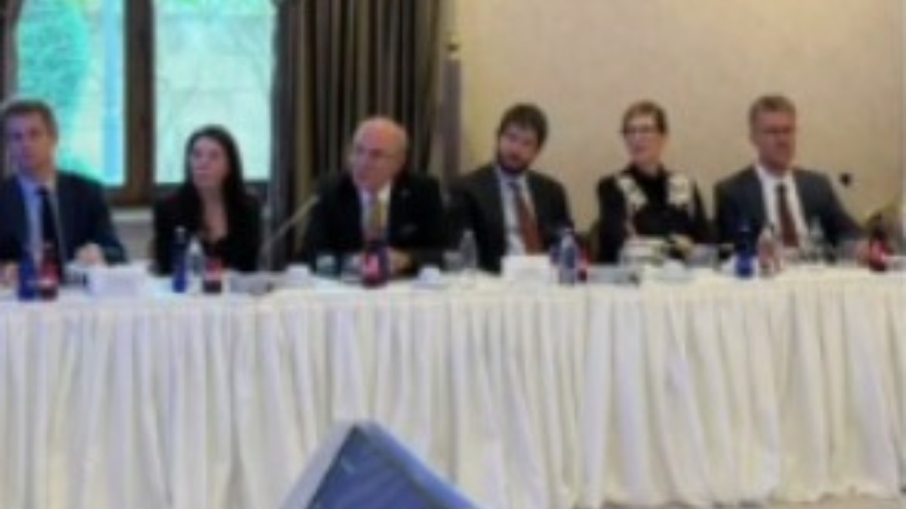 MHP'li Karakaya NATO Zirvesi'ndeki “Daha Güçlü Bir NATO’da Avrupa’nın Zihniyet Değişimi” oturumuna katıldı