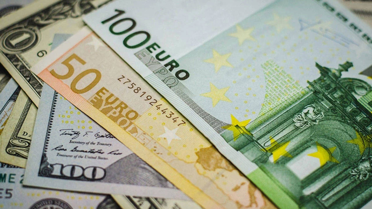 Döviz piyasalarında son durum: Dolar yükseldi, euro geriledi