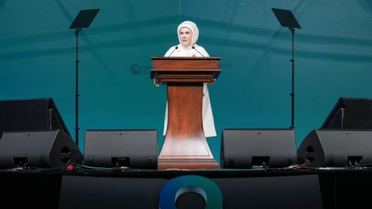 Emine Erdoğan’dan Sıfır Atık Forumu'nda küresel çağrı: Sıfır atık, iklim mücadelesinin en dönüştürücü gücüdür