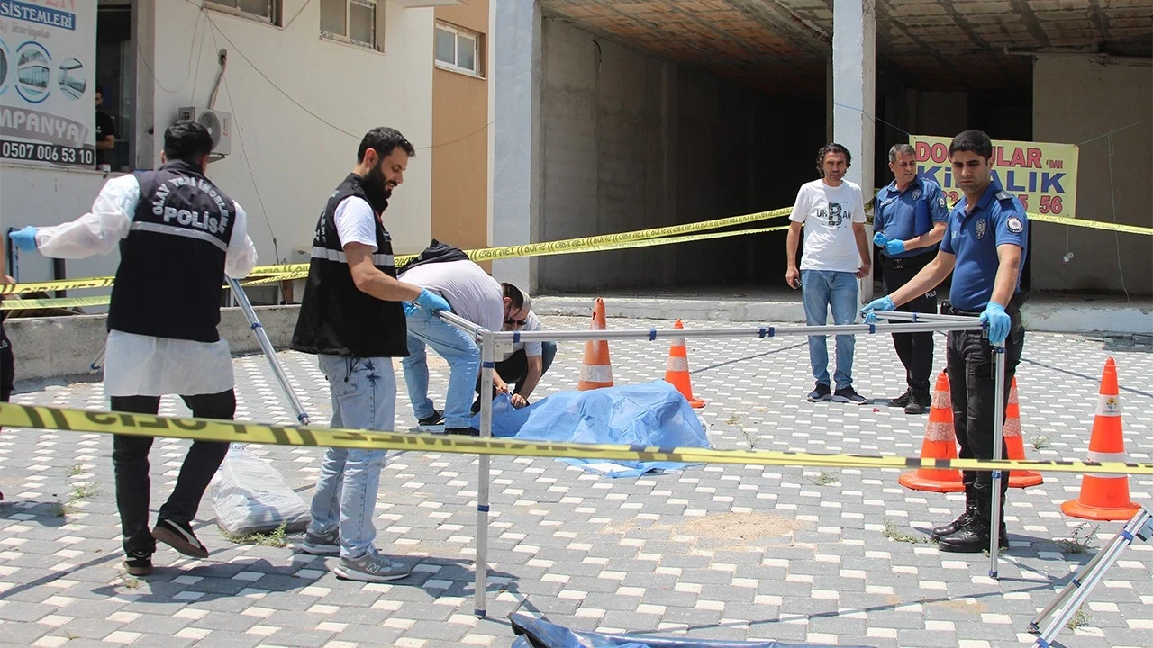 Aile içi dehşet! Emekli polis oğlunu öldürdü: Uyuşturucu için babasına saldırdı!