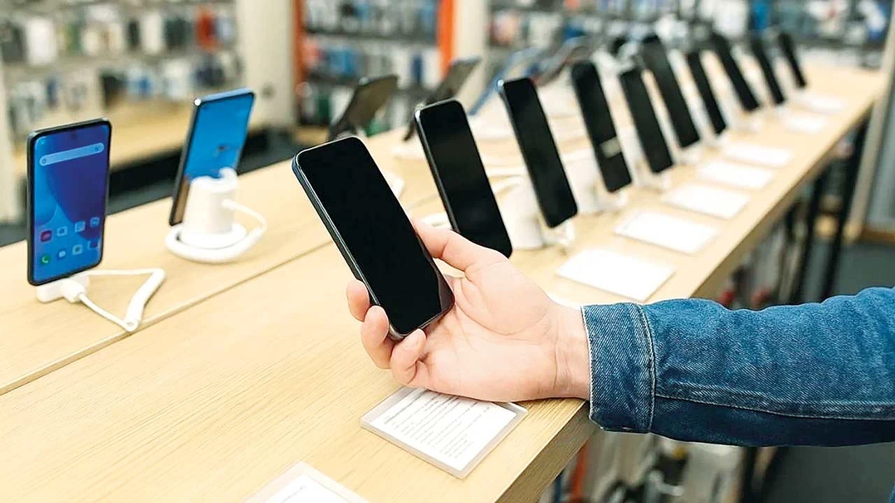 BTK'dan mobil cihazlara 8 milyon liralık ceza