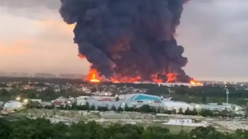 Ukrayna, Rusya'nın lojistik merkezlerini ve 5 gemisini vurdu