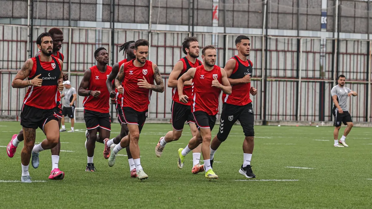 Samsunspor'un Hollanda kampı başladı
