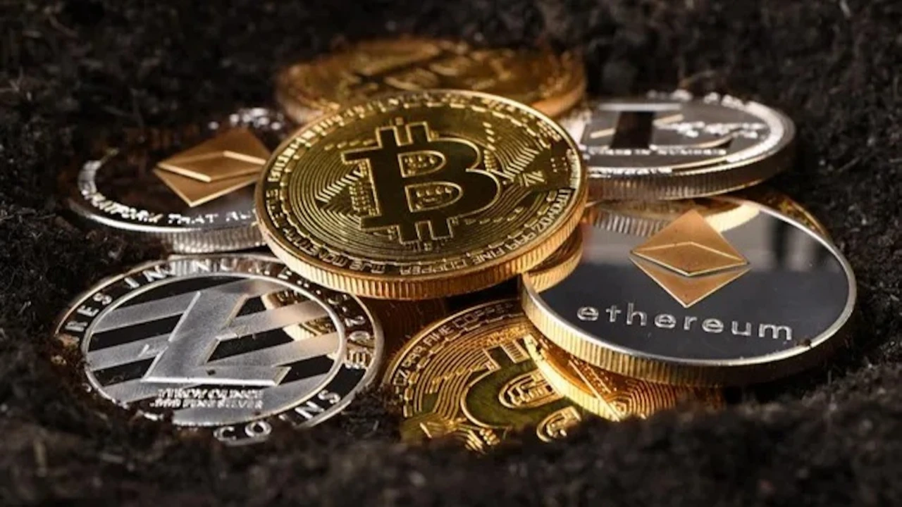 Kripto piyasasında deprem: Bitcoin son 20 ayın en düşük seviyesini gördü