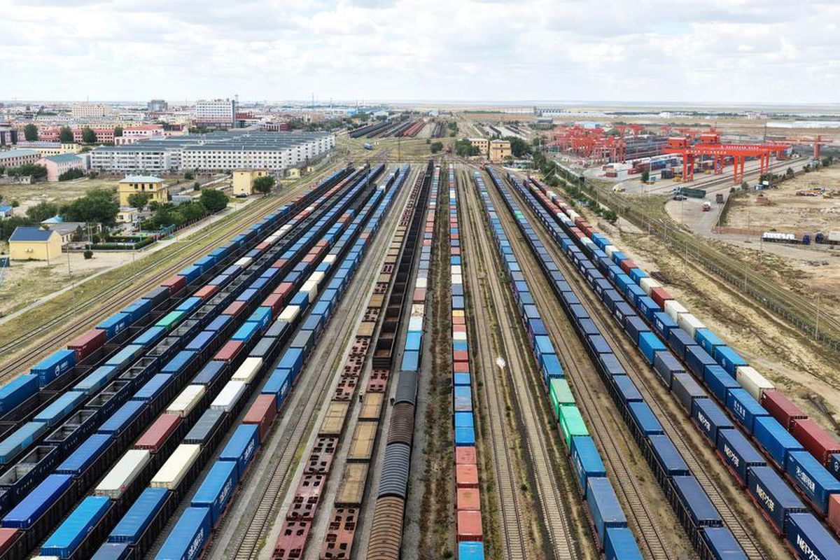 Albüm: Çin'in Erenhot Kara Limanından Geçen Çin-Avrupa Yük Treni Sayısı 25.000'i Aştı