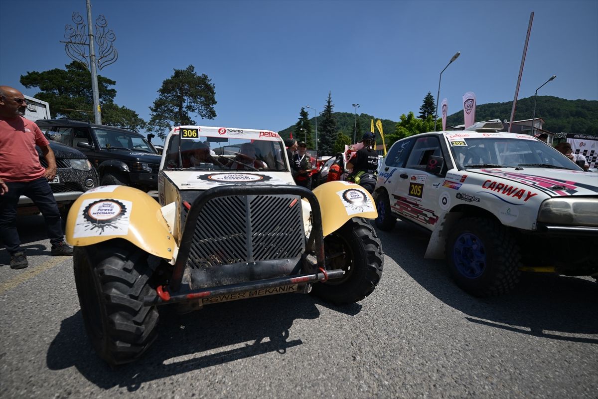 Türkiye Offroad Şampiyonası'nın 3. ayak yarışları, Düzce'de başladı