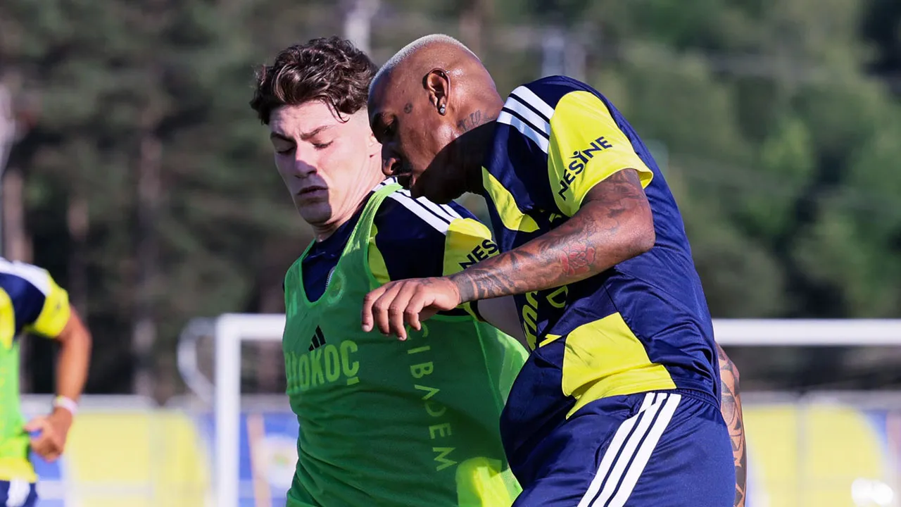 Fenerbahçe, Muriqi ve Diouf'un yanı sıra 2 isme daha imza attırdı