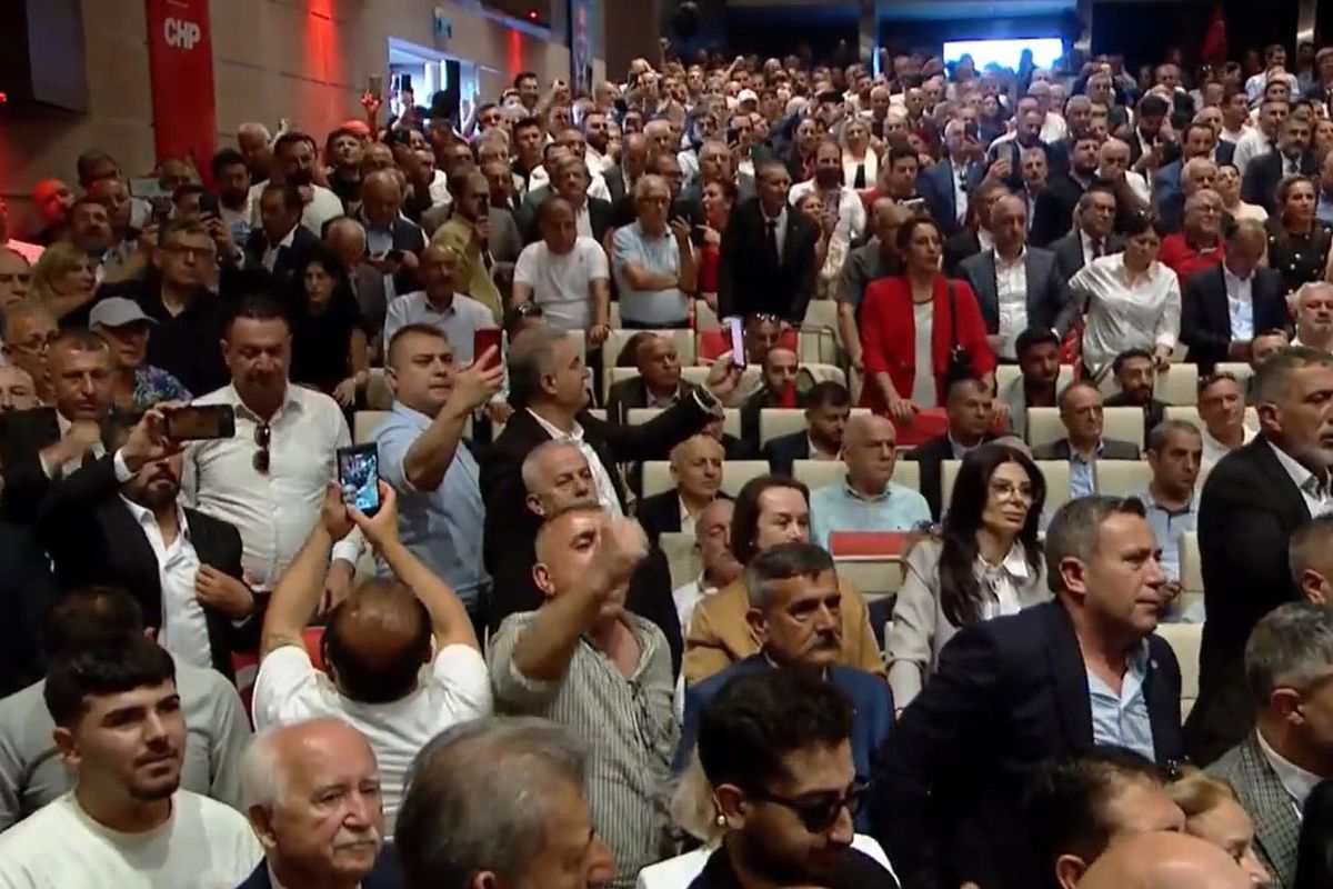 Kılıçdaroğlu'na destek artıyor! Salondaki kalabalık dikkat çekti