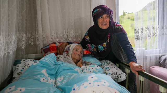 Erzurum’un asırlık çınarı Salli Nine 114 yaşında: Bir asrı aşan ömrün yaşayan tanığı