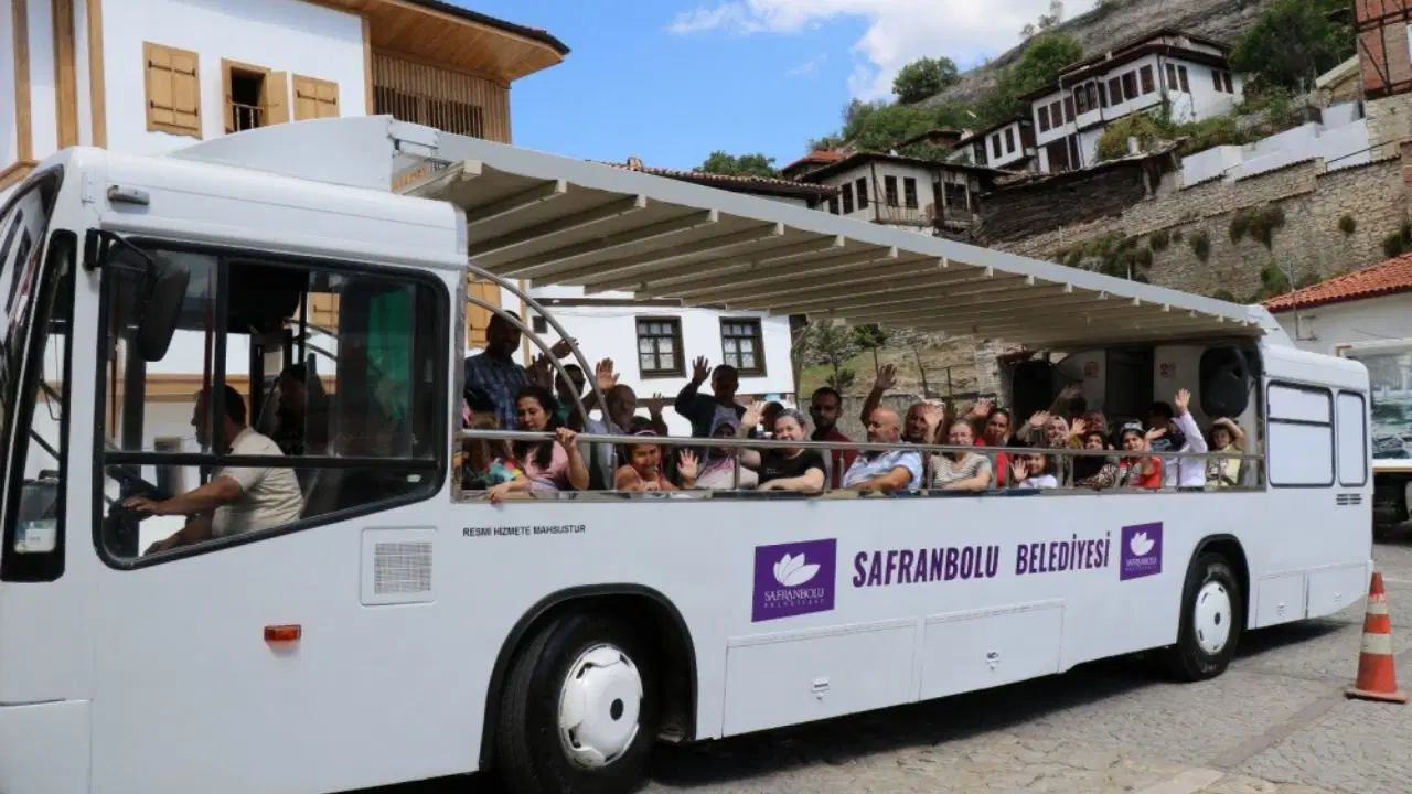 Safranbolu’da ‘Kendi kentimde bir gün turistim’ projesi