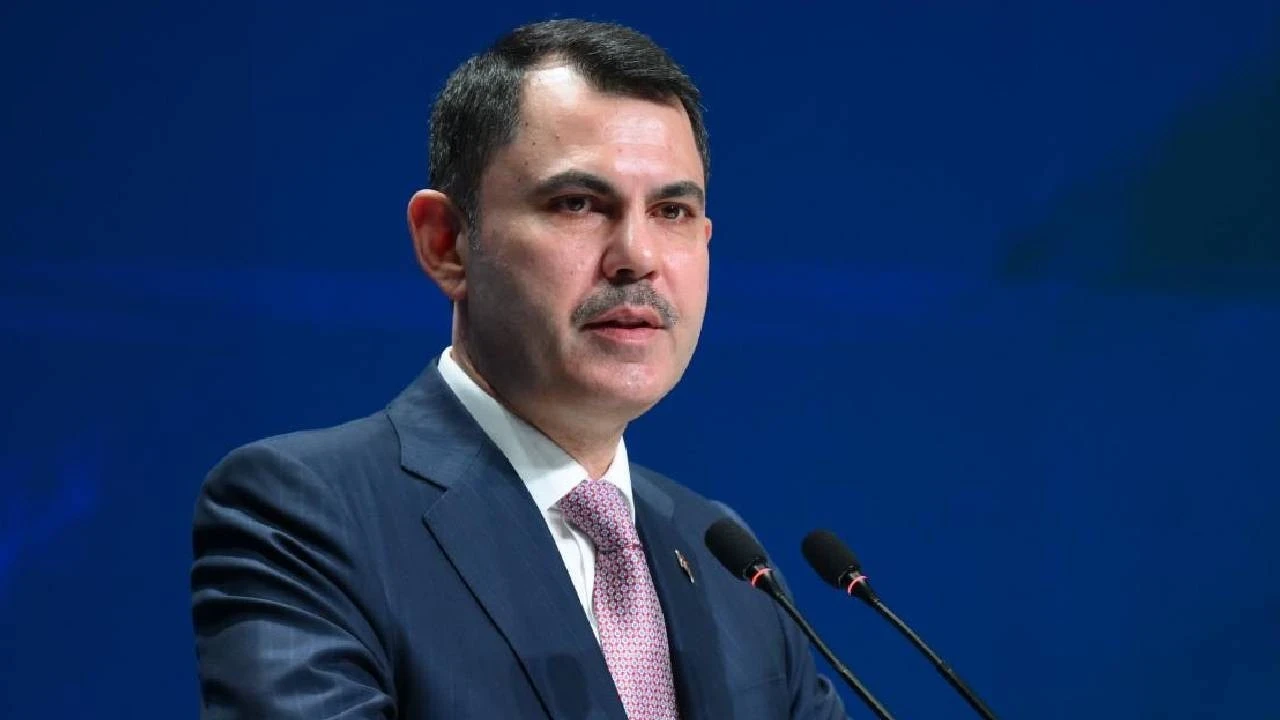 Bakan Kurum: İzmit Körfezi dip çamuru temizliğinde yüzde 70'e ulaştık