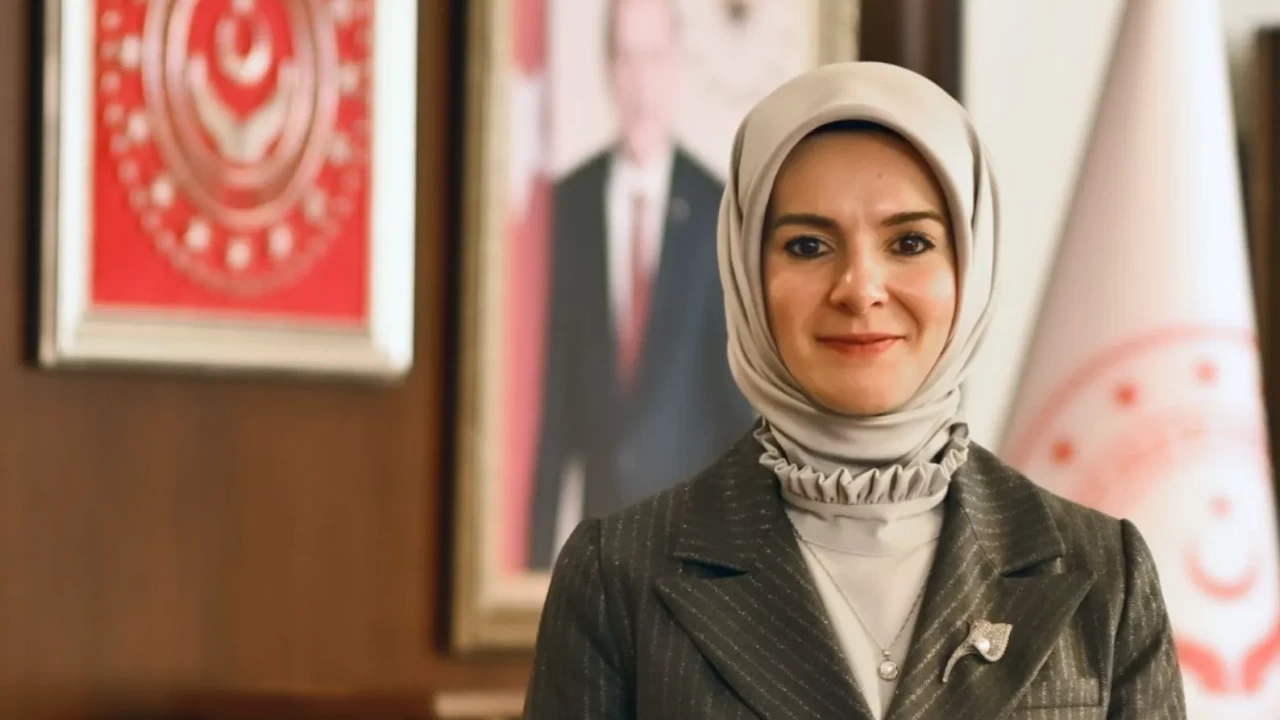 Bakan Göktaş: 'Güçlü nesiller, sevgiyle yetişen çocuklarla mümkündür'