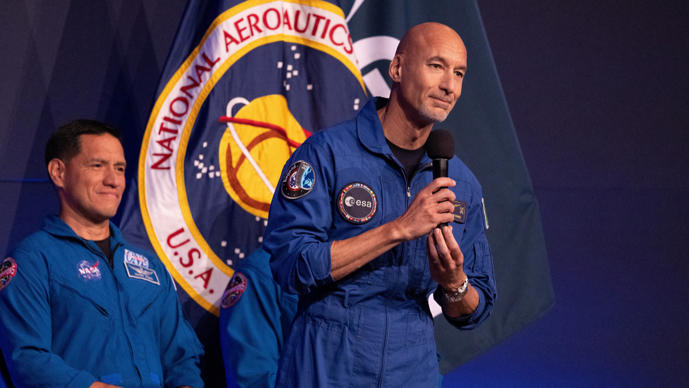 Ay görevi öncesi İtalyan astronottan menü talebi: "Herkes İtalyan yemeği ister"