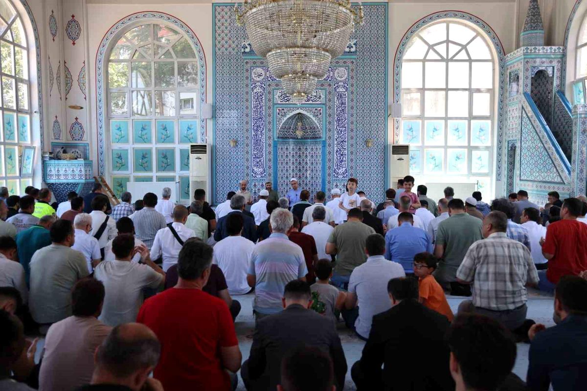 BEUN'da Millî İradenin Kahramanları Saygı, Rahmet ve Minnetle Anıldı