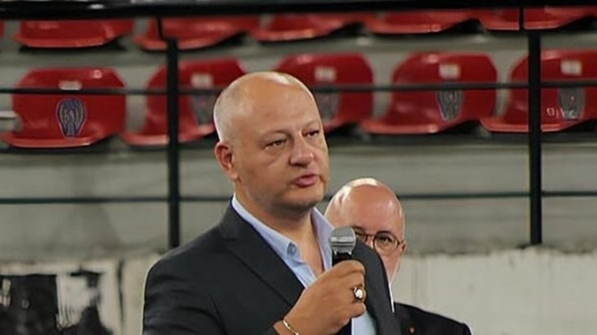 Karşıyaka'da Cicibaş sessizliğini bozdu!
