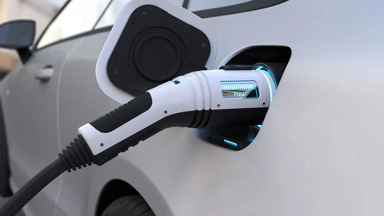 Elektrikli araçlarda kilometre başına vergi dönemi! O ülkede alınacak bedel açıklandı: Hibritler de listede...