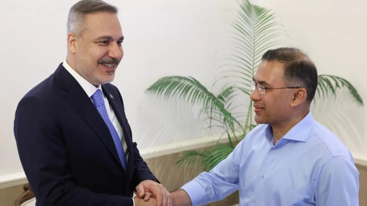 Bakan Fidan, Bangladeş Başbakanı Rahman ile görüştü! Kritik maddeler masada