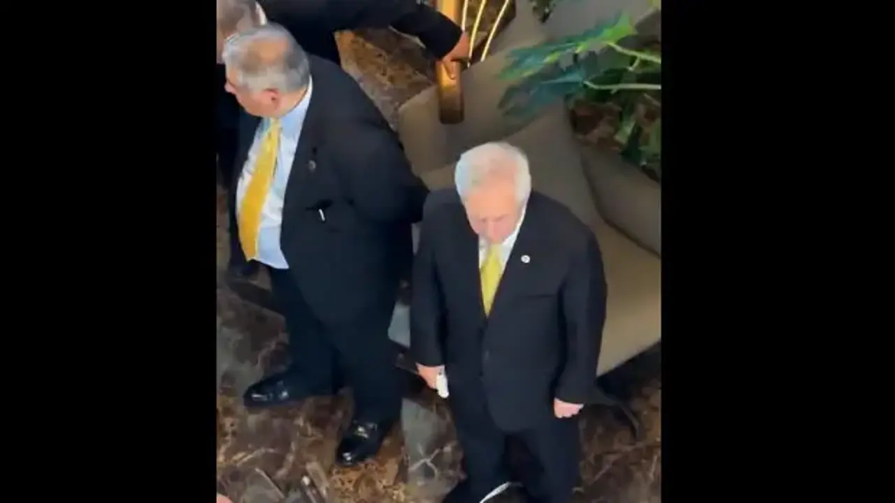 Tesadüf mü işaret mi? Seçim sonrası dikkat çeken detay: Aziz Yıldırım'ın sarılı parmağı