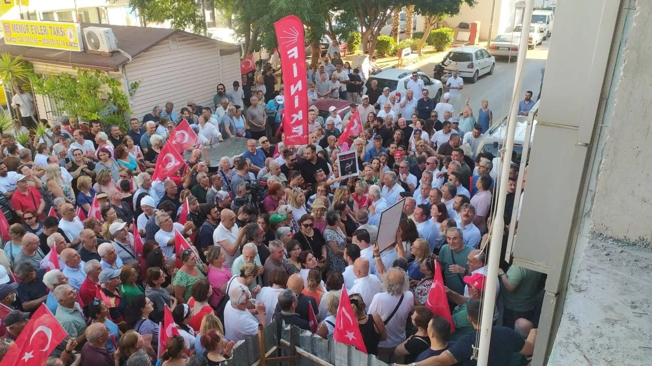 CHP Antalya'da görevden alma kararına tepki: Nail Kamacı'dan duygusal veda mesajı