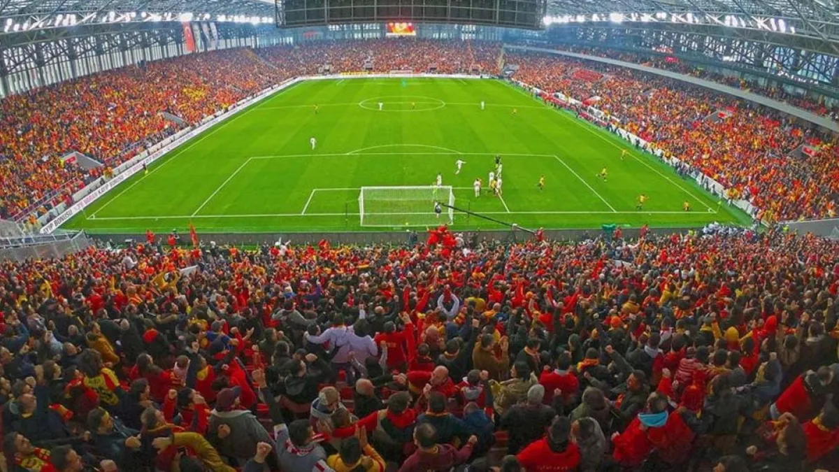 Türkiye’deki en korkutucu 20 stadyum!