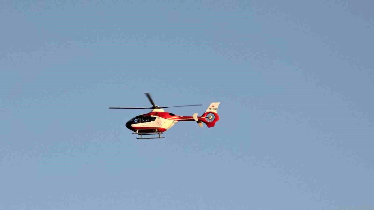 Hava ambulansları 10 yaşındaki çocuk için seferber oldu