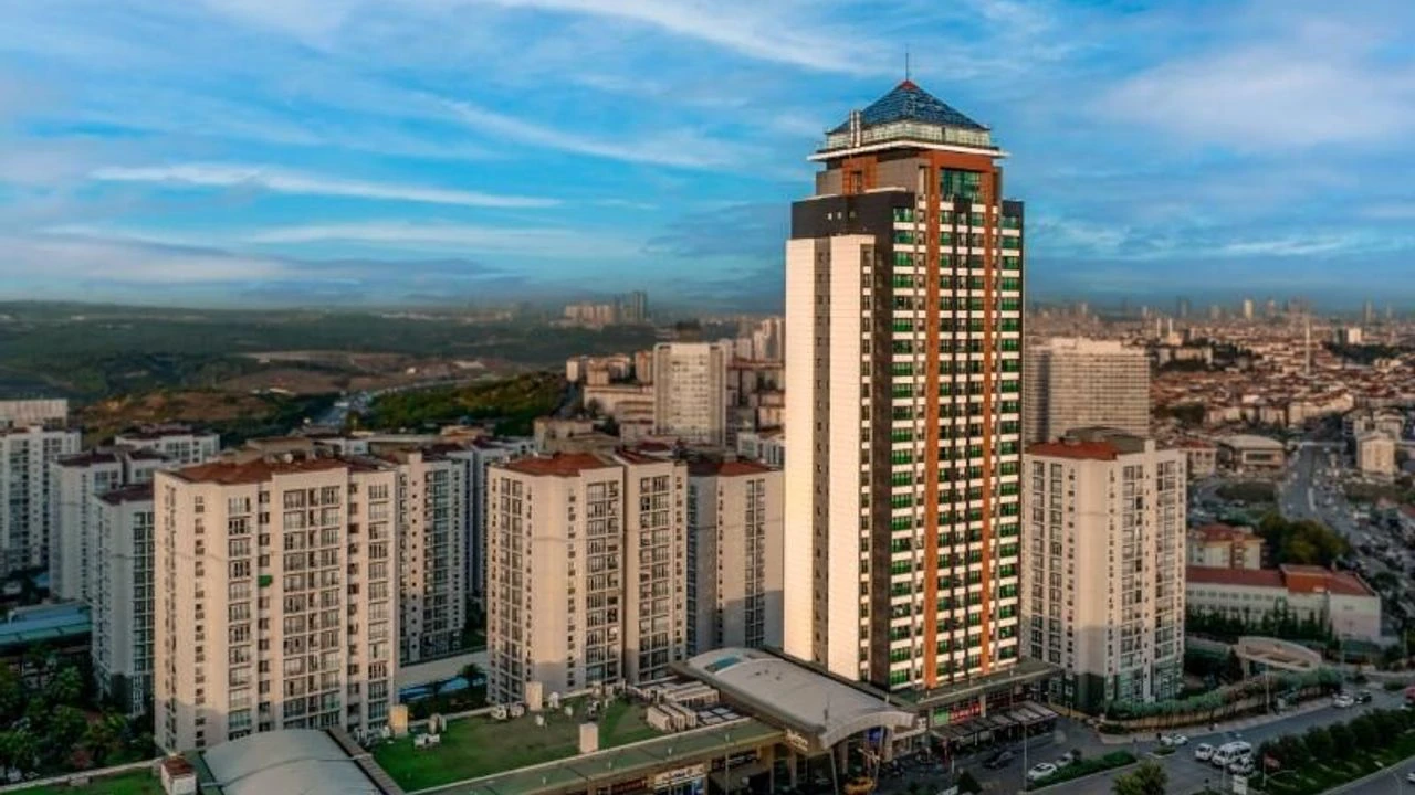 Milyarlık otel satışa çıkarıldı! Tahliye günü belli oldu