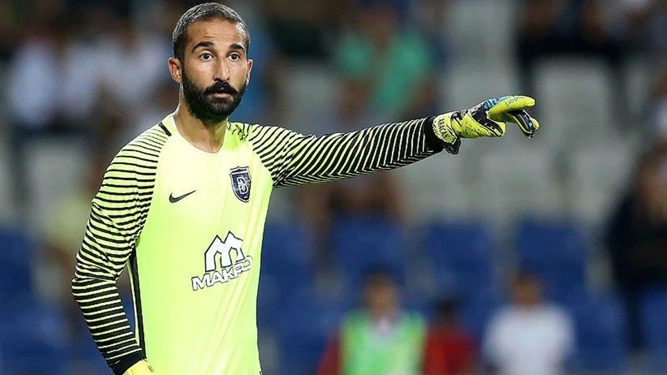 Kaleci Volkan Babacan, Başakşehir ile sözleşmesini uzattı