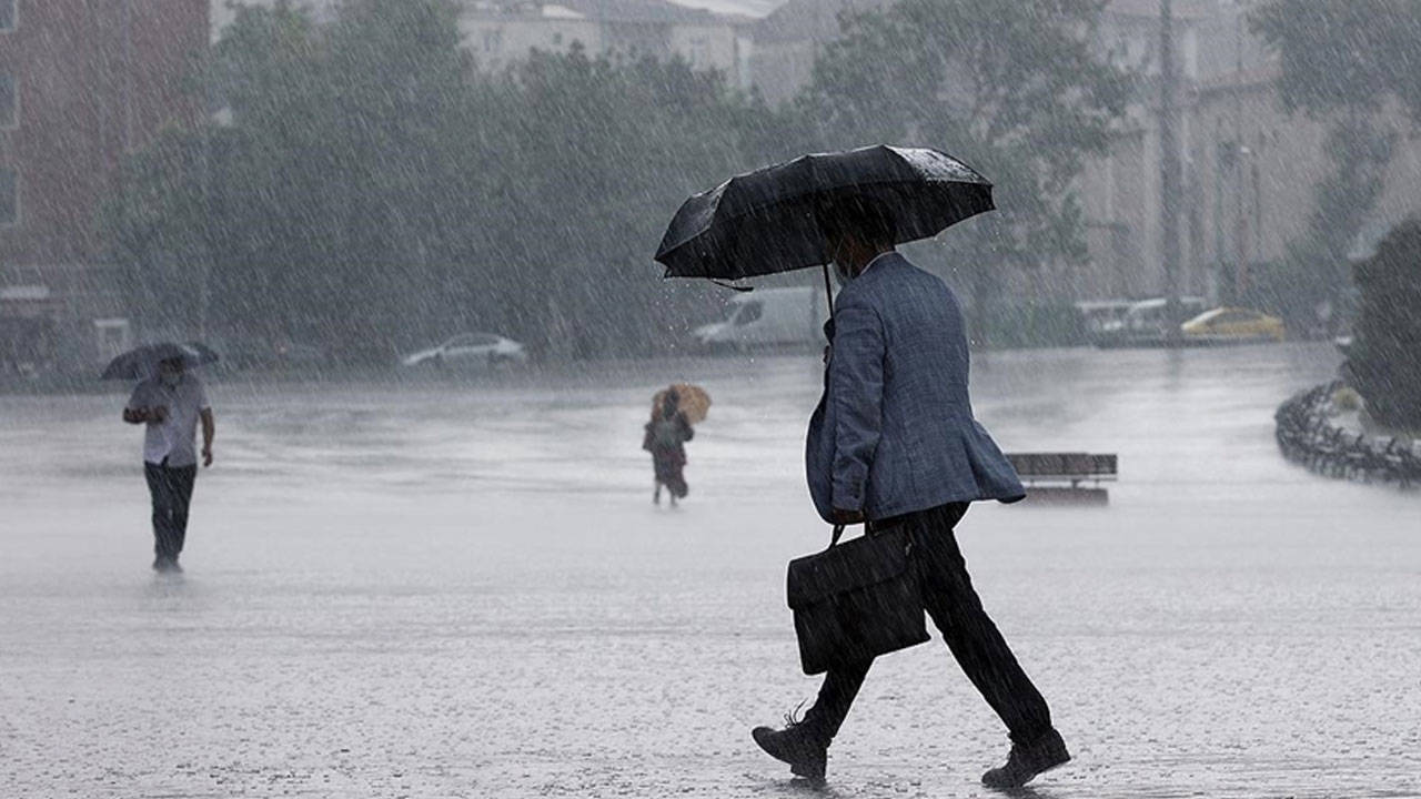 Meteoroloji'den 15 kente uyarı: Gök gürültülü sağanak geliyor